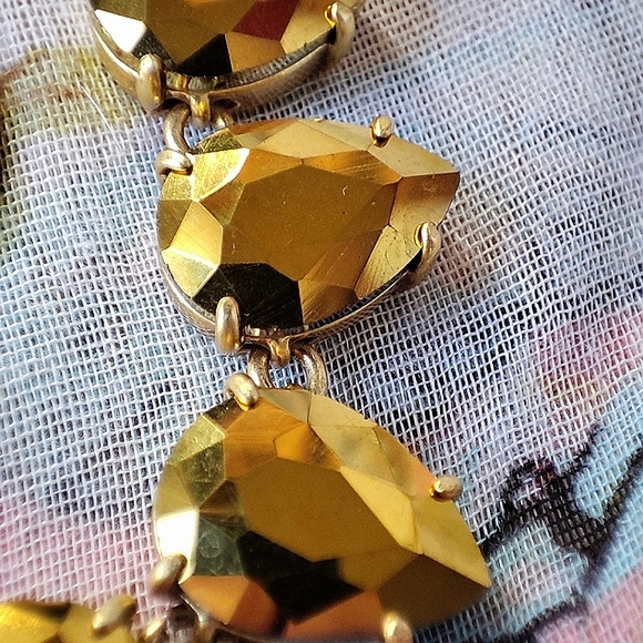 J. Crew Brand Signed 9 Teardrop Faceted Gold Flash Coating Statement Necklace - Picture 6 of 11